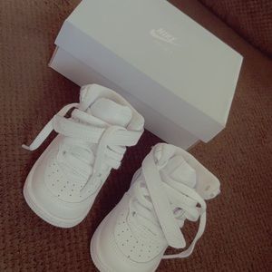 Infant Air Force 1